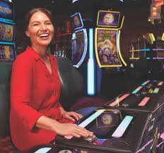 panel pengaturan taruhan Galactic Gems dengan slider nilai koin dan garis pembayaran